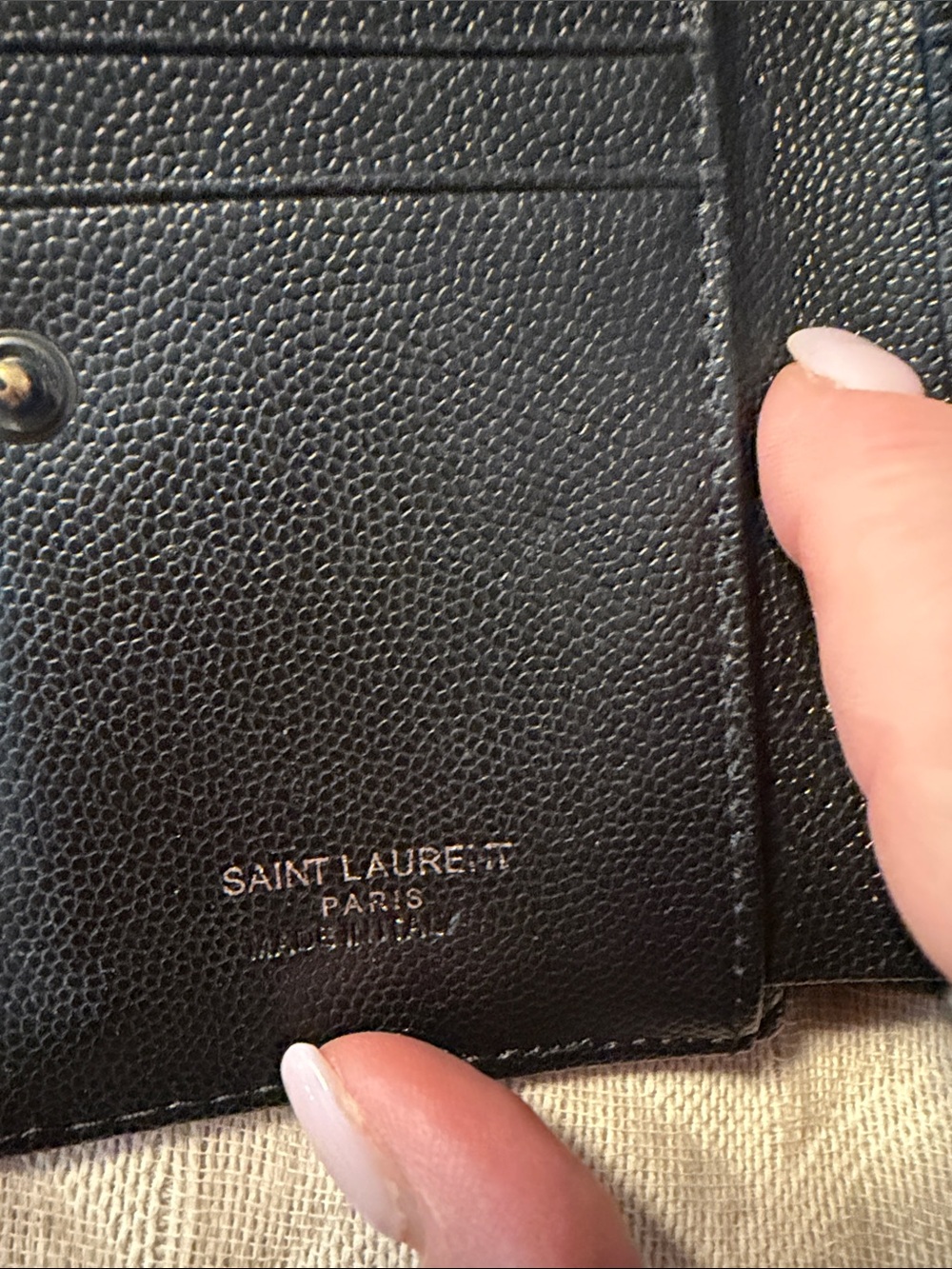Saint Laurent Black Quilted Grain de Poudre Leather Card Wallet with YSL Emblem - Picture 3 of 5